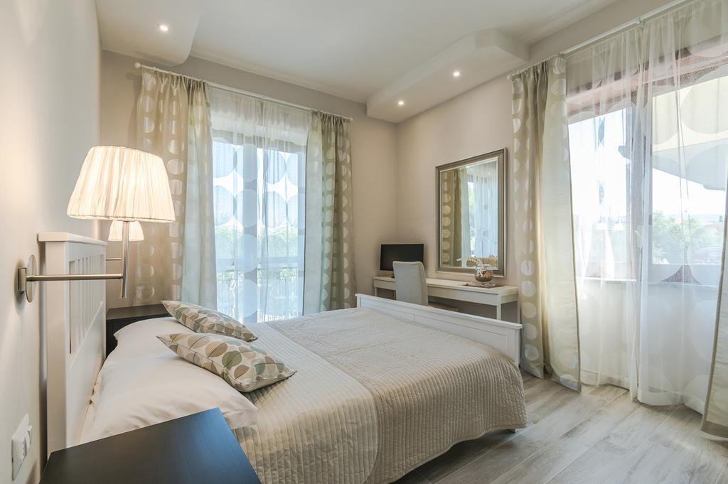 Villa Imperamare Санта-Марія-ді-Кастеллабате Екстер'єр фото