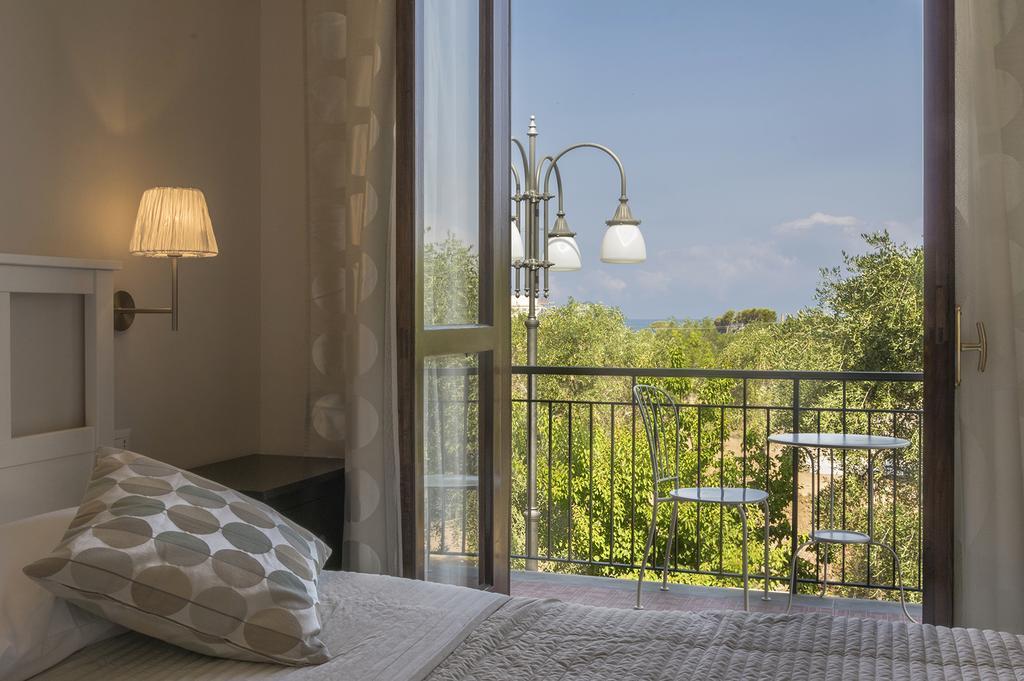 Villa Imperamare Санта-Марія-ді-Кастеллабате Екстер'єр фото